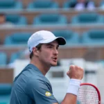 João Fonseca vence estreia em Miami e terá Alcaraz na 2ª rodada
