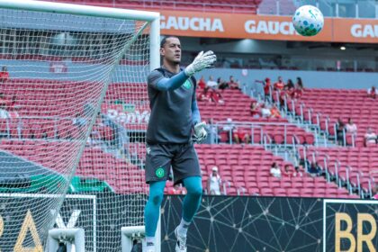Velho conhecido! Novo goleiro do Bahia já foi companheiro de Rogério Ceni
