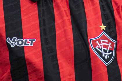 Vitória contrata atacante do Galícia para a sequência da temporada