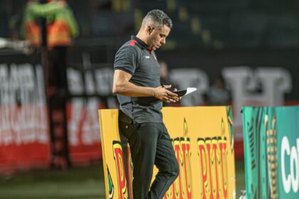 Jair Ventura admite pouca ‘eficiência’ da equipe e projeta reação fora de casa: “Força máxima”