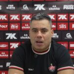 Desfalques? Jair Ventura atualiza situação física de Kayzer e Camutanga após desconforto dos atletas contra o CRB