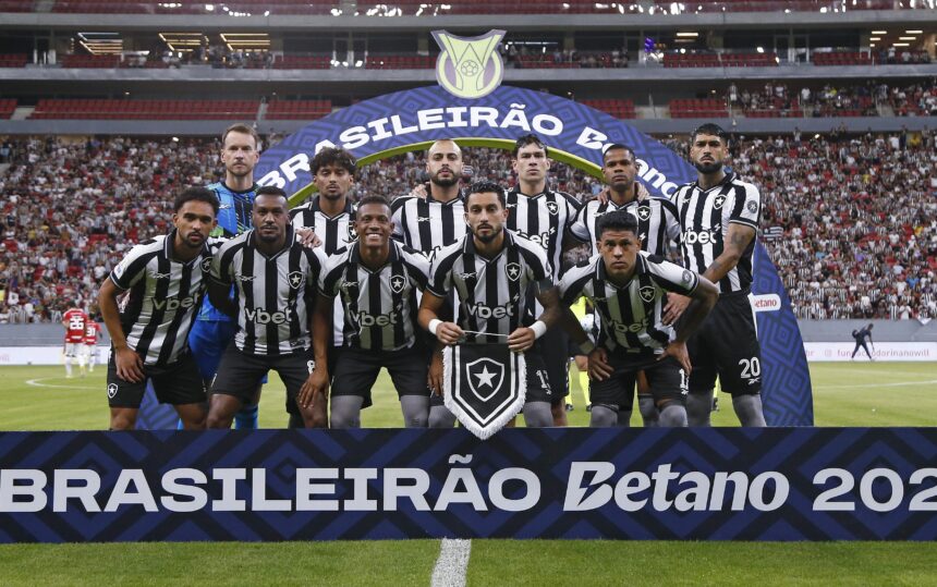 Contratação mais cara do Botafogo desperta interesse de três clubes e pode sair na pausa para a Copa do Mundo
