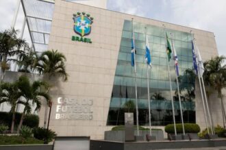 Justiça dá prazo de três dias para CBF pagar ex-diretor baiano que acusou entidade de xenofobia