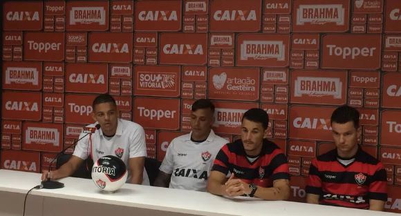 Com passagem pelo Arsenal, ex-Vitória é anunciado por clube da Série D