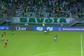 GOLPE BAIXO! Em clássico paulista, zagueira é expulsa após atitude inusitada; assista