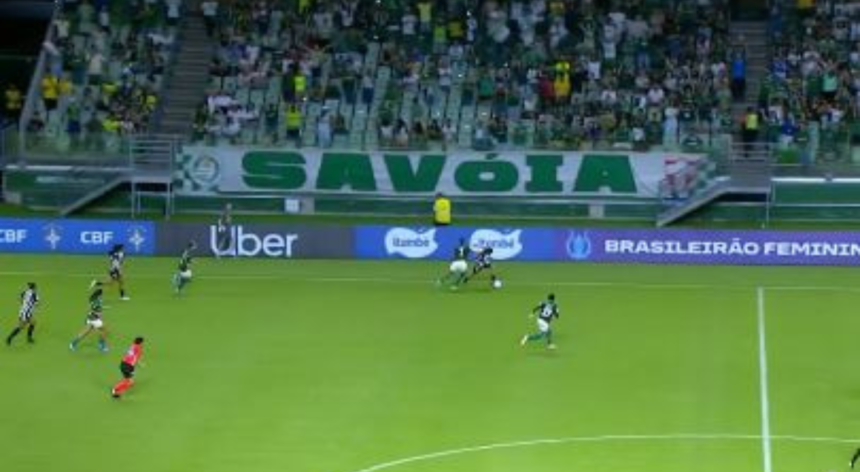 GOLPE BAIXO! Em clássico paulista, zagueira é expulsa após atitude inusitada; assista