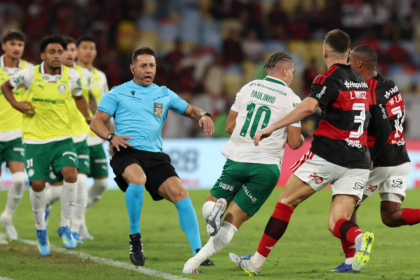 Cenas lamentáveis! Palmeiras goleia o Flamengo no Maracanã e confusão generalizada marca o fim do jogo