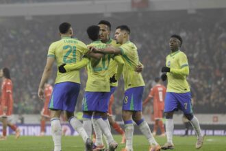 PREOCUPA? Jogador da Seleção Brasileira cotado para a Copa do Mundo está fora da temporada