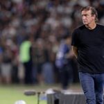 Cuca dá detalhes sobre confusão entre Robinho Jr. e Neymar: “Não podemos passar pano”