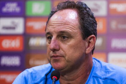 Rogério Ceni se manifesta após protestos da torcida e abre o jogo sobre deixar o Bahia: “Isso é para gente fraca”
