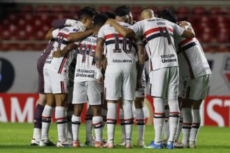 Jogador do São Paulo pede rescisão após familiares sofrerem ameaças por falhas cometidas em campo