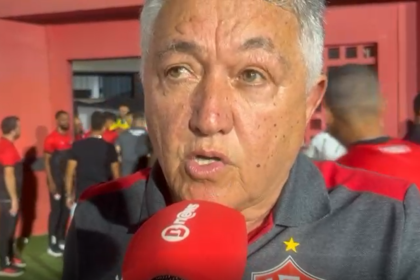Djalma Abreu celebra classificação do Vitória e enaltece torcida rubro-negra: “Maravilhosa”