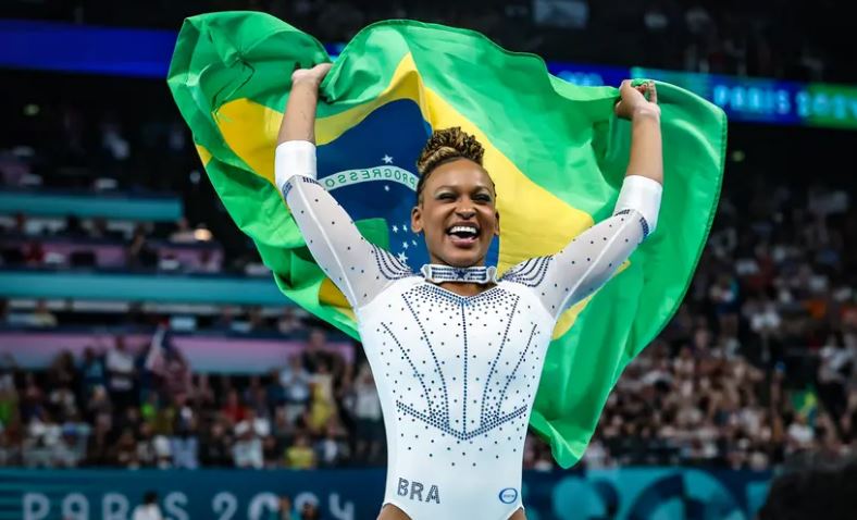 Após pausa na carreira, Rebeca Andrade retorna aos ginásios e mira competição no Brasil