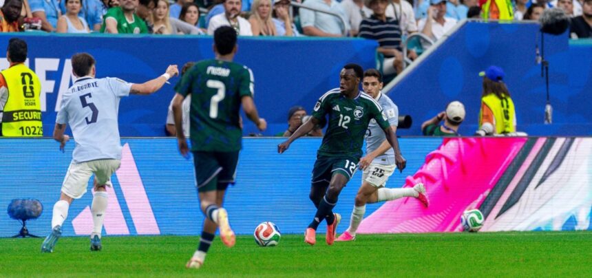 Arábia Saudita e Uruguai empatam em jogo com final eletrizante pela Copa do Mundo
