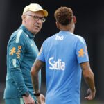 Neyday na Copa! Carlo Ancelotti confirma Neymar contra a Escócia: “Está disponível”