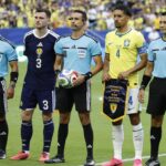 Gol cancelado, caos na internet: brasileiros se confundem e atacam piloto da Stock Car após árbitro anular gol do Brasil