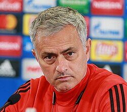 Real Madrid anuncia retorno do treinador José Mourinho