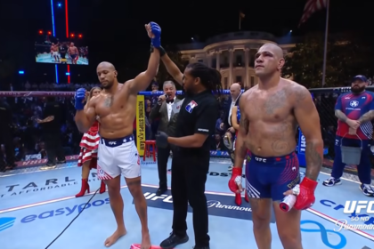 Alex Poatan é derrotado com nocaute brutal e perde o cinturão dos pesados no UFC Casa Branca; assista