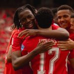 Suíça vence Canadá em jogo dramático e conquista a primeira posição no Grupo B da Copa do Mundo