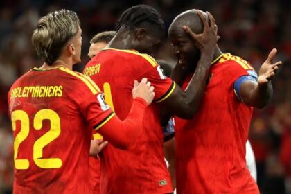 Bélgica goleia a Nova Zelândia, afasta momento ruim e se classifica em primeiro para a próxima fase