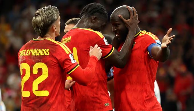 Bélgica goleia a Nova Zelândia, afasta momento ruim e se classifica em primeiro para a próxima fase