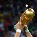 Zagueiro de campeã mundial sofre lesão no ligamento e está fora da Copa