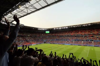 Mais sanções! EUA revogam ingressos da Copa de torcedores do Irã, diz Federação de Futebol do país