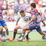 Vitória entra em campo defendendo invencibilidade de sete anos contra o Fortaleza na Copa do Nordeste
