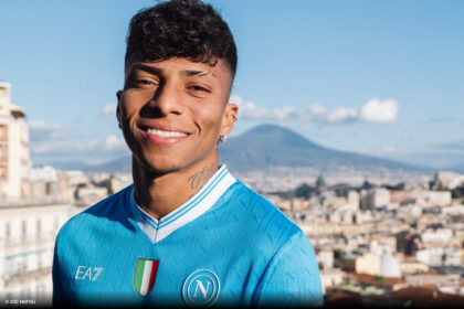 Napoli aciona opção de compra e desembolsa valor milionário por atleta revelado no Vitória