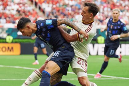 Em jogo com final melancólico, Uruguai é derrotado pela Espanha e está eliminado da Copa do Mundo