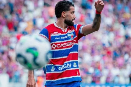 Emanuel Brítez rescinde com o Fortaleza e acerta com o Vitória para a sequência da temporada