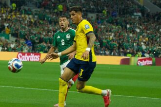 Mexico vence Equador com autoridade e se classifica para as oitavas de final da Copa do Mundo
