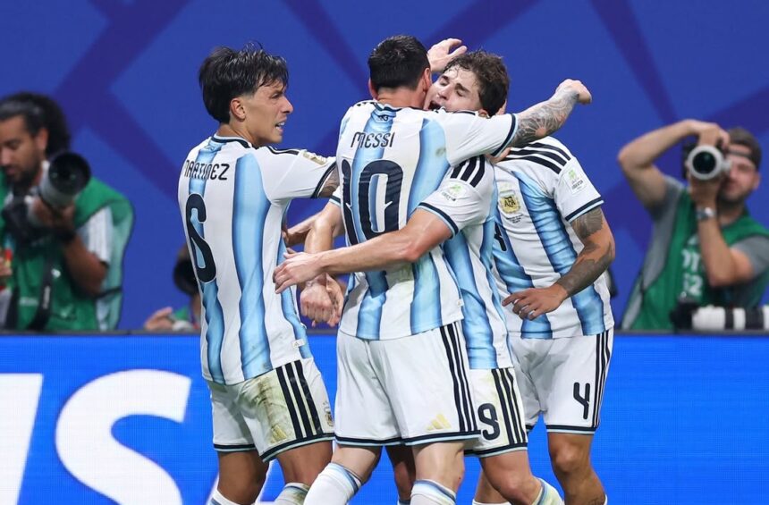 Argentina consegue virada espetacular sobre o Egito e se classifica para as quartas de final da Copa do Mundo