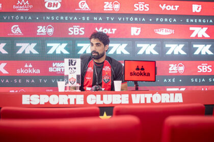 Vitória apresenta oficialmente a contratação de mais um zagueiro para a temporada