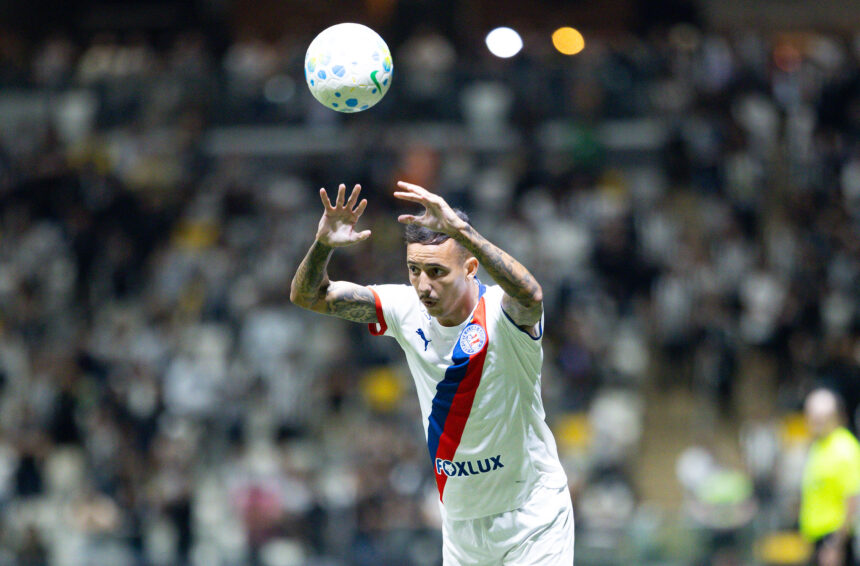 São Paulo acerta com lateral do Bahia até o final da temporada