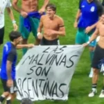 FIFA inicia investigação sobre a seleção argentina por faixa das Malvinas após vitória sobre a Inglaterra