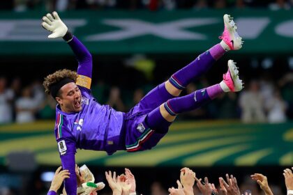 Goleiro lendário anuncia aposentadoria após disputar sua 6ª Copa do Mundo
