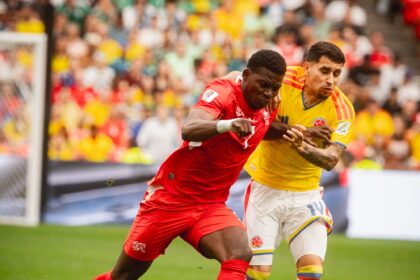 Suíça vence Colômbia nas penalidades e avança para as quartas de final da Copa do Mundo
