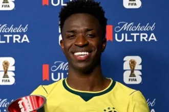 Vini Jr. passa por harmonização facial e resultado chama atenção nas redes sociais