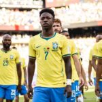 Vini Jr se pronuncia após eliminação do Brasil na Copa: “Frustração”