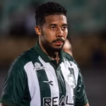 Rival regional fica perto de acertar com meia ex-Vitória