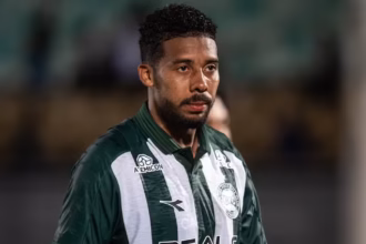 Rival regional fica perto de acertar com meia ex-Vitória