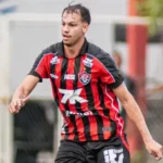 Vitória encaminha empréstimo de zagueiro para o futebol israelense