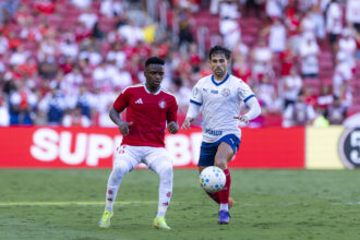 Bahia x Internacional: Saiba onde assistir, prováveis escalações e mais detalhes sobre o confronto
