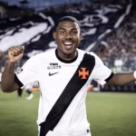Vasco tem desfalque de última hora para enfrentar o Vitória pela Copa do Brasil