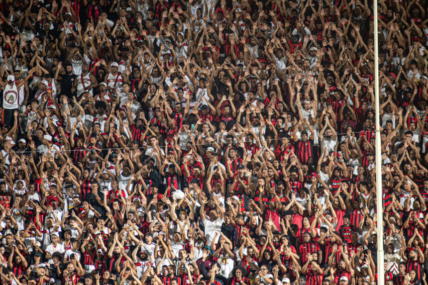 Casa cheia mais uma vez! Vitória anuncia parcial de ingressos para jogo pelo Brasileirão