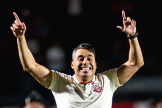 Grande clube da Série A tem interesse na contratação de técnico do Vitória