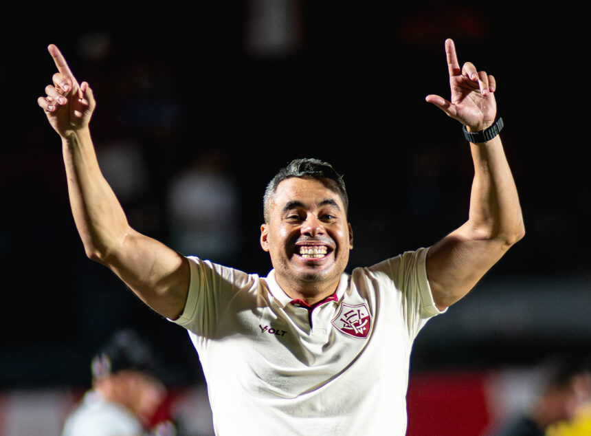 Grande clube da Série A tem interesse na contratação de técnico do Vitória