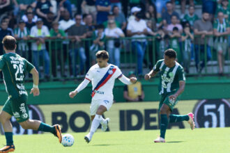 Bahia fica no empate com a Chapecoense e amarga sequência sem triunfos