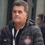 Vitória quita dívida e fica perto de encerrar transferban da FIFA